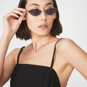 [ NEW ] Retro Cateye Sunglasses/90s vintage style